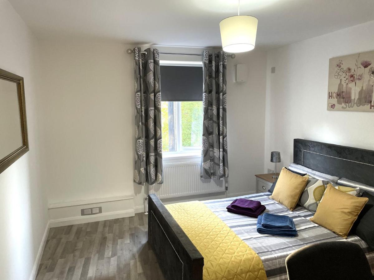 Deluxe 1-Bedroom Serviced Apartment Sleeps 4 For Short Or Long Stay 吉林汉姆 外观 照片
