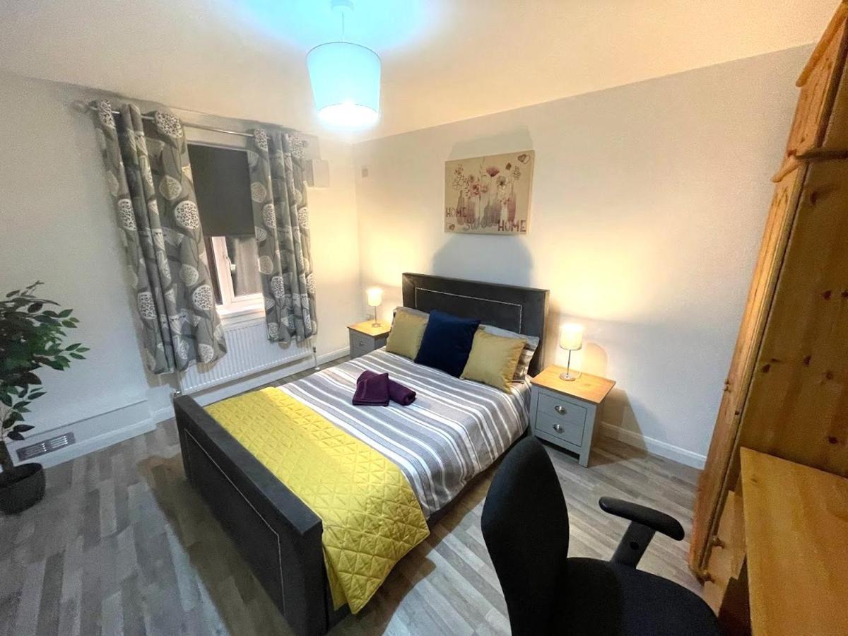 Deluxe 1-Bedroom Serviced Apartment Sleeps 4 For Short Or Long Stay 吉林汉姆 外观 照片